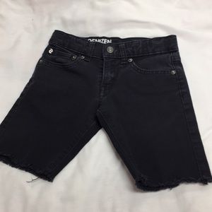 Denizen From Levi’s 216 Skinny Fit Shorts